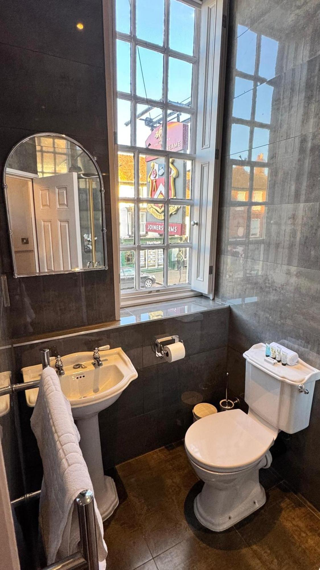 No64 The Boutique Hotel West Malling Exteriér fotografie